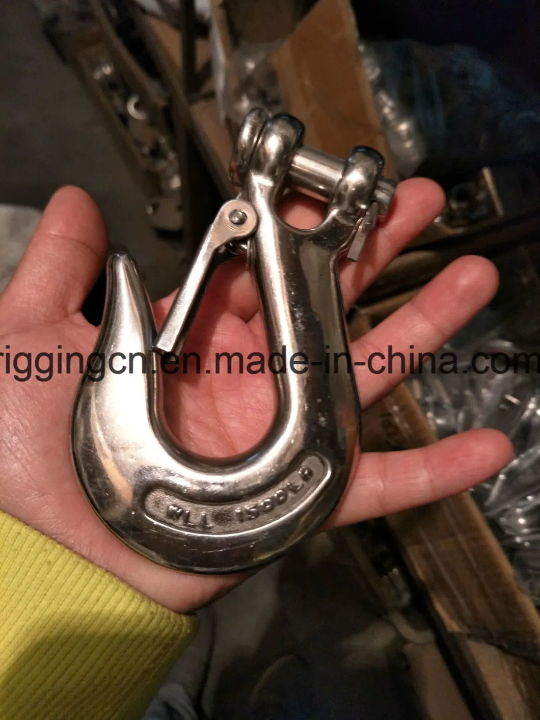 Ss 316 Clevis Hook with Latch 3/8 Inch Wll 2 Ton